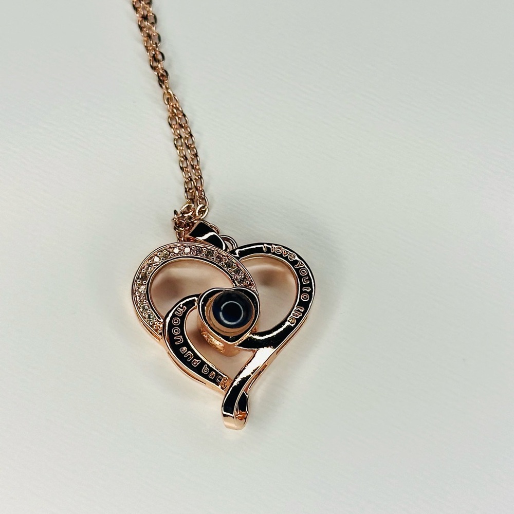 Rose gold heart necklace